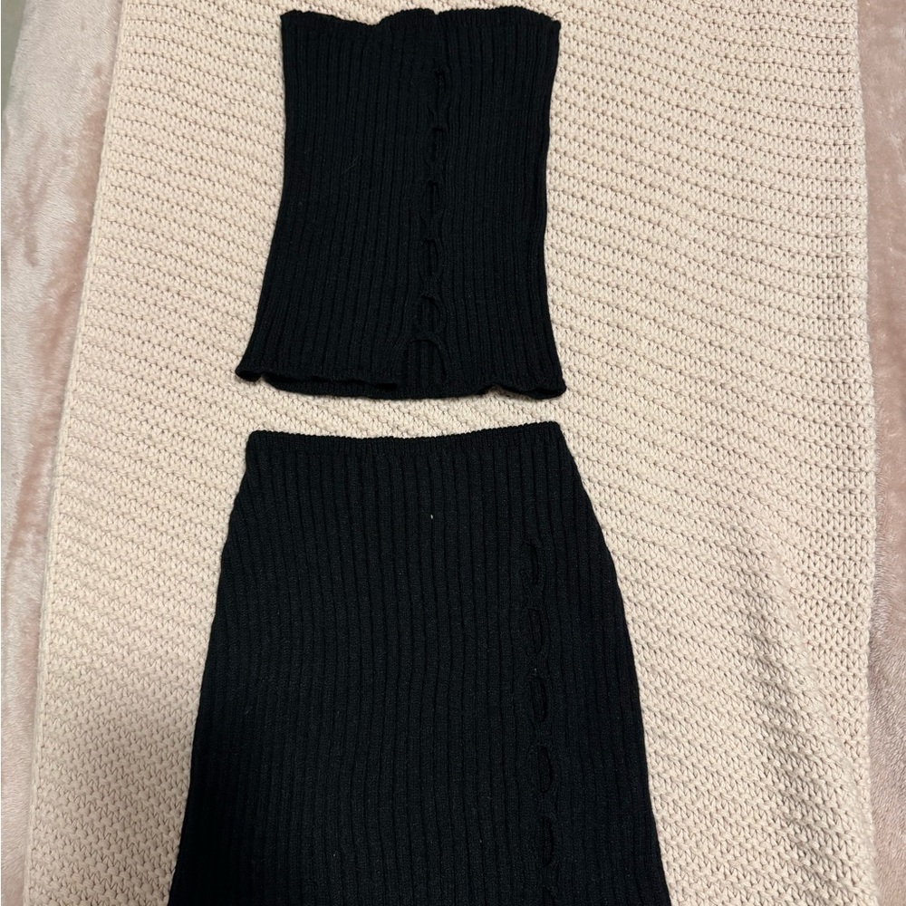 Elegant Black Knit Skirt Set
